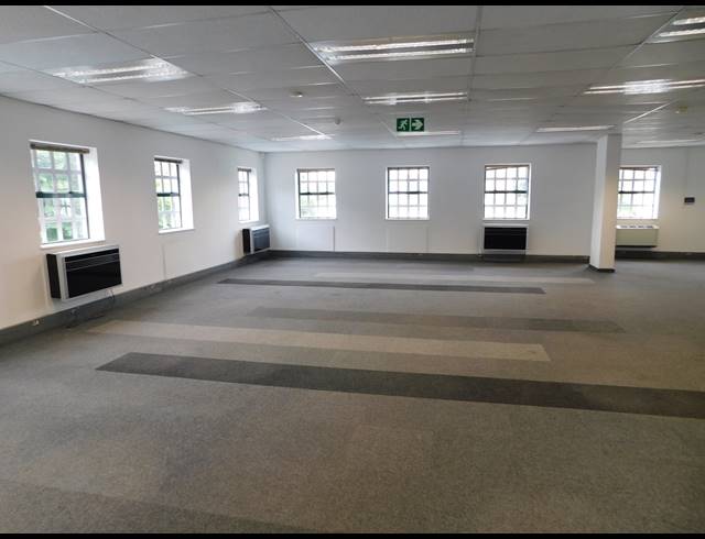377M² OFFICE TO LET IN ROSEBANK
